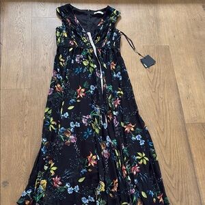 Ieena for Mac Duggal Pleated Floral Cap Sleeve A Line Gown size 12